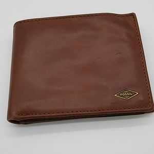 Fossil Leather Tri-fold Wallet